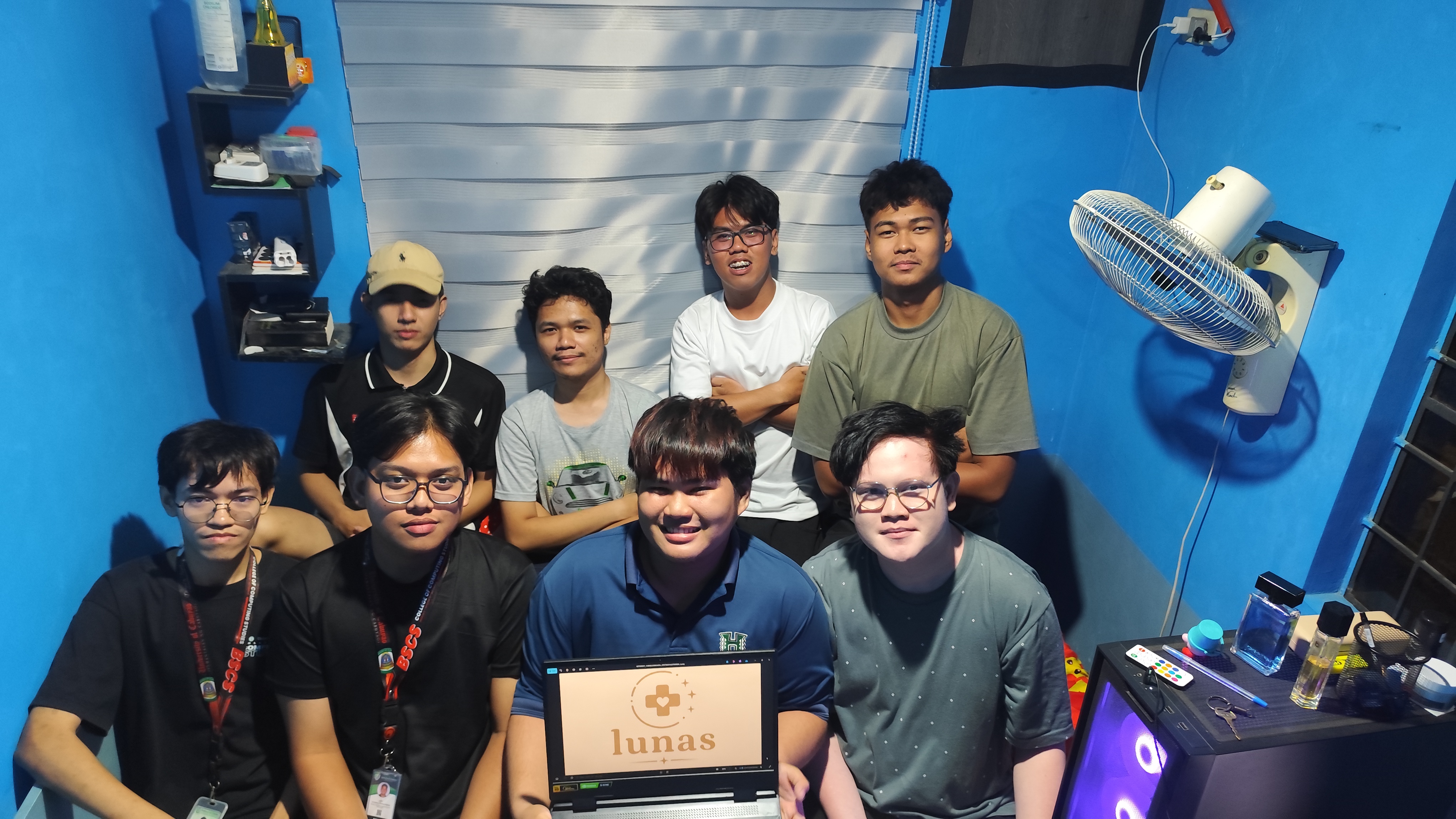 Lunas team photo